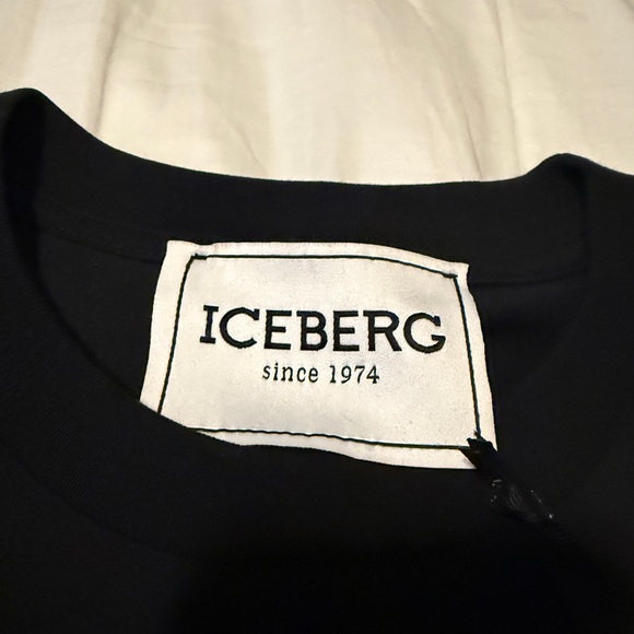 Iceberg Black Short Sleeve Tee - Picture 4 of 6
